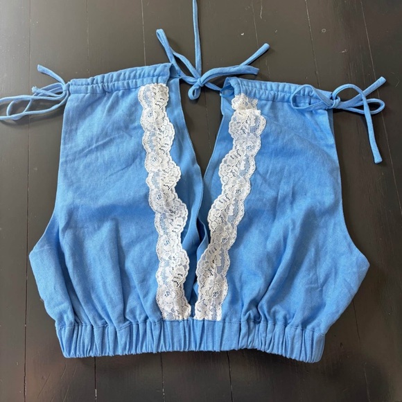 New Wayf Lace Crop Top - Picture 5 of 12